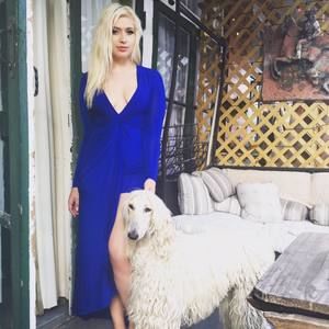 Meet your Posher, Maya